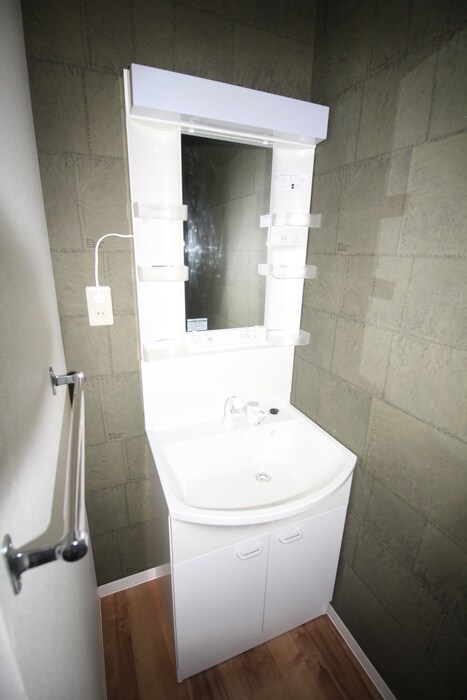 物件内観写真9　(洗面)