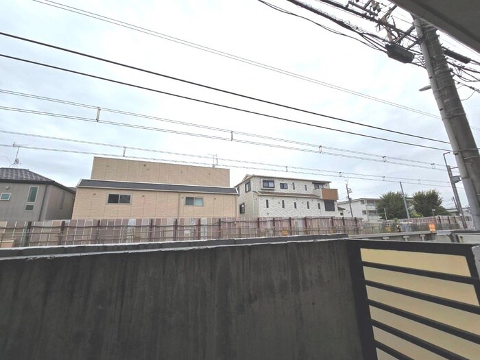 物件内観写真12　(室内からの展望)