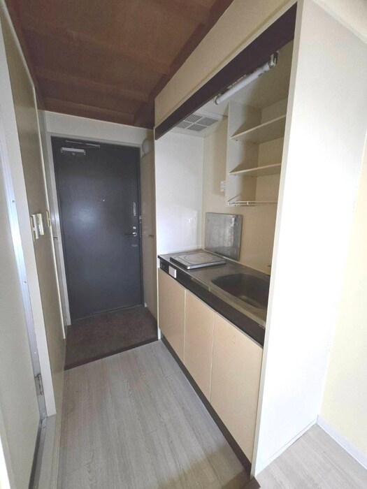 物件内観写真17　(廊下)