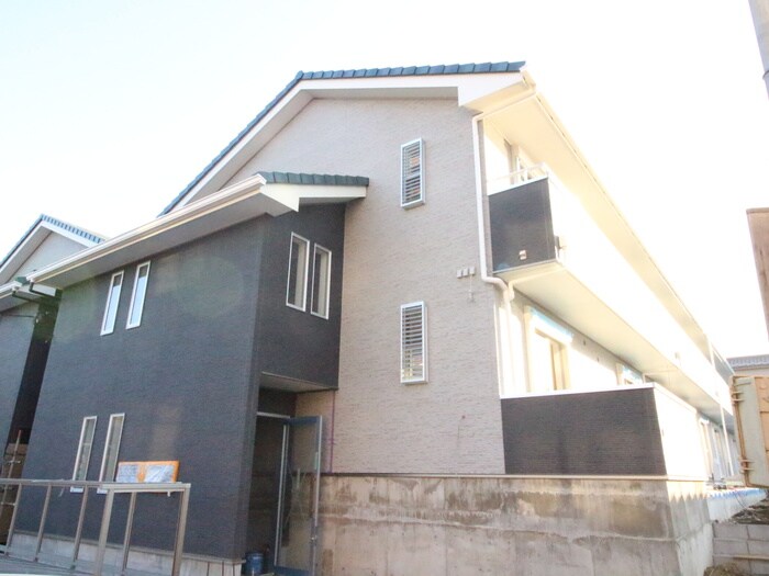 物件外観写真1　(外観写真)