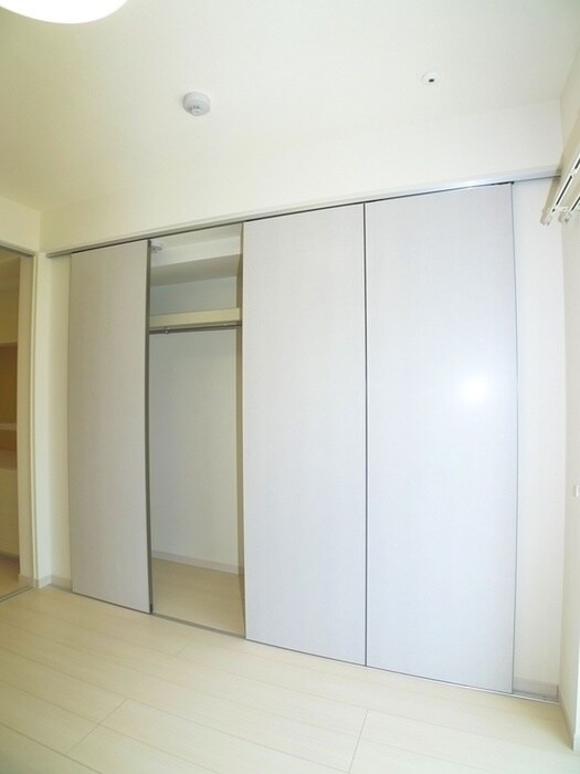 物件内観写真10　(収納)