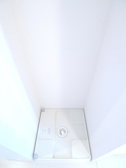 物件内観写真15　(洗濯機置場)