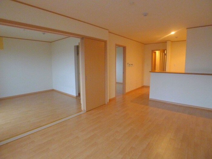 物件内観写真5　(居室)