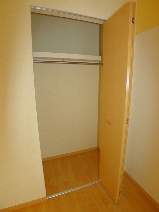 物件内観写真12　(収納)