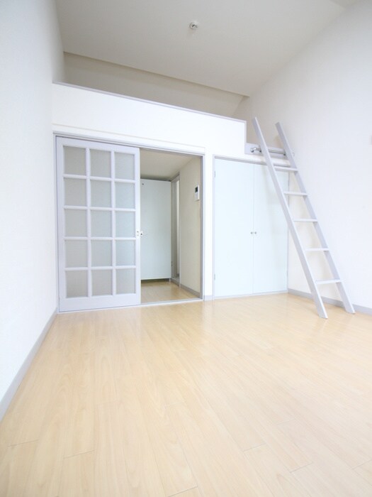 物件内観写真8　(居室)