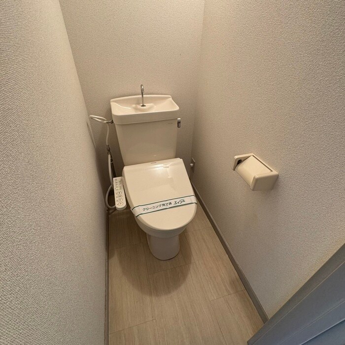 物件内観写真14　(トイレ)