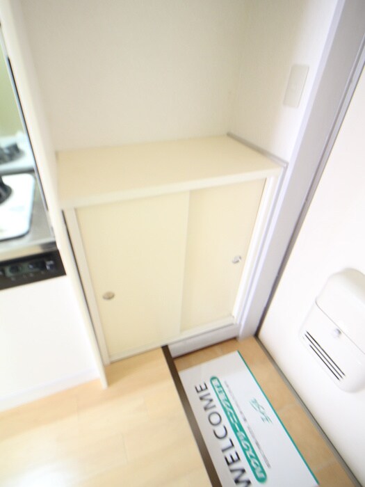 物件内観写真15　(玄関)