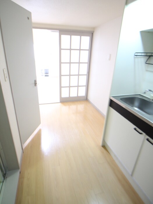 物件内観写真16　(廊下)