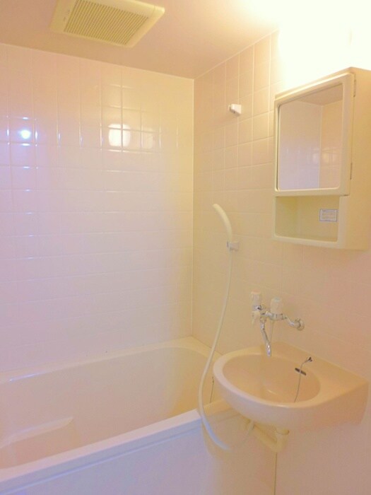 物件内観写真13　(バス／シャワールーム等)