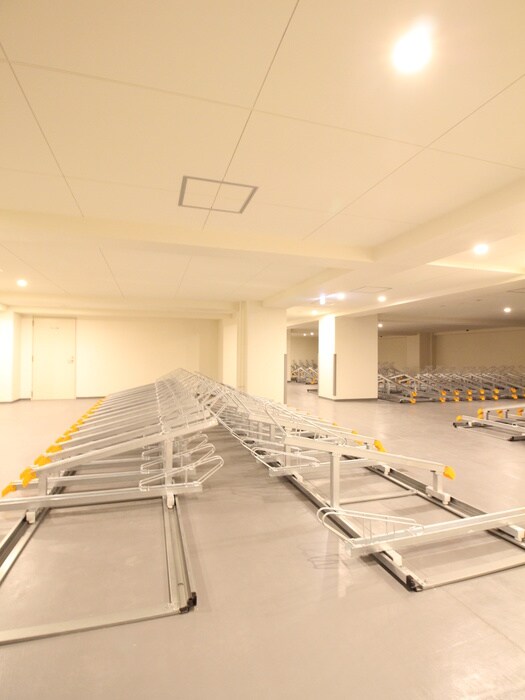 物件外観写真6　(駐輪場)