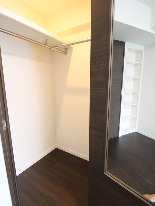 物件内観写真10　(収納)