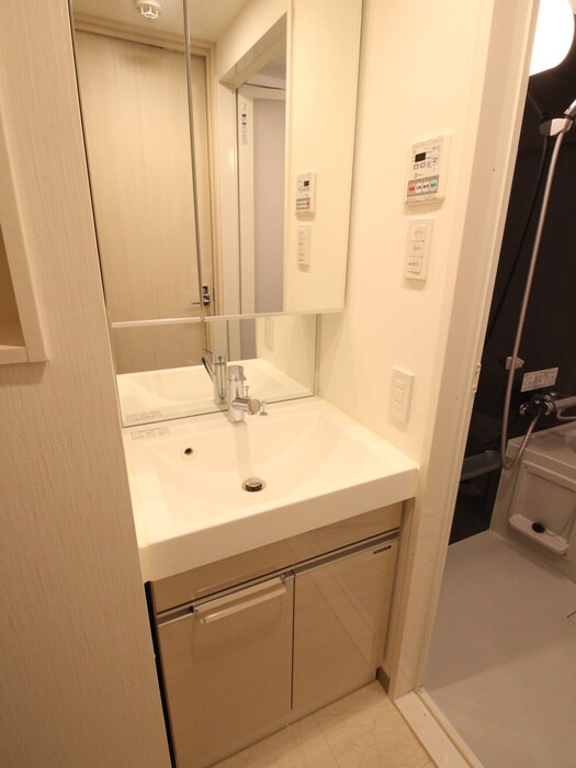 物件内観写真11　(洗面)