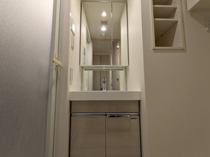 物件内観写真12　(洗面)