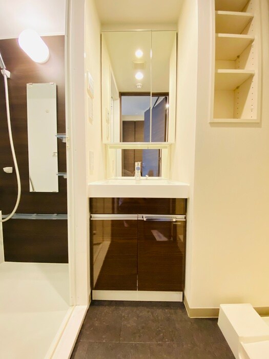 物件内観写真12　(洗面)