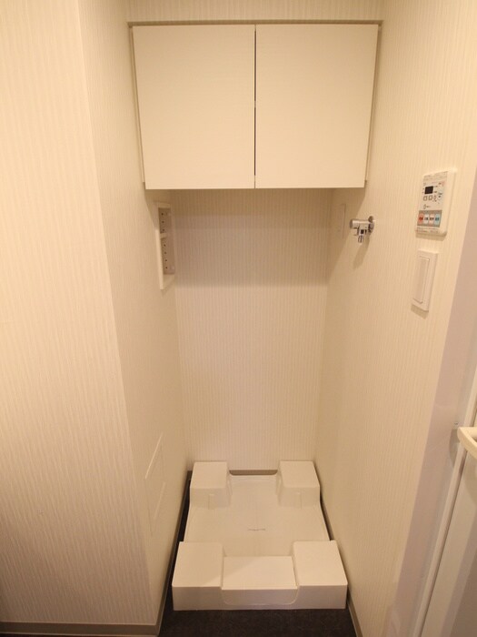 物件内観写真15　(洗濯機置場)