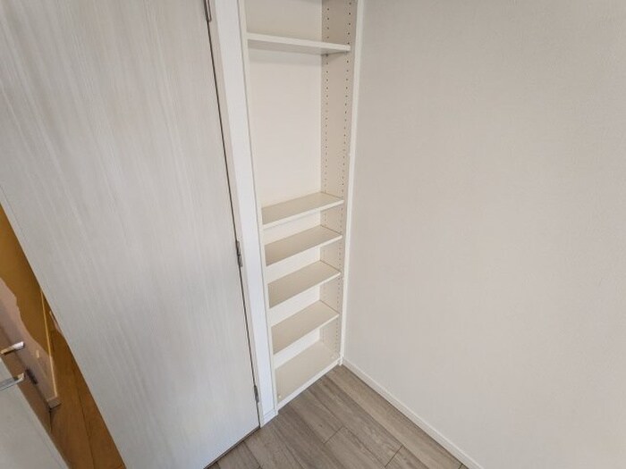 物件内観写真16　(収納)