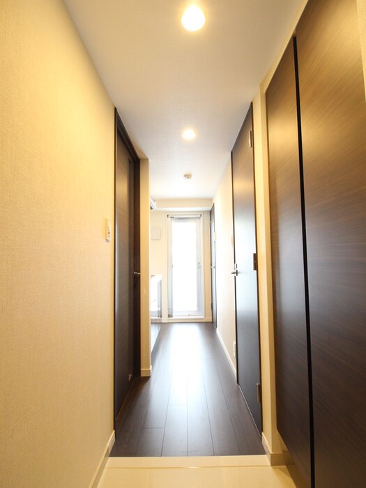 物件内観写真18　(廊下)