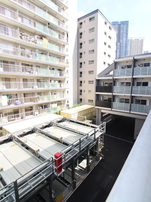 物件内観写真20　(室内からの展望)