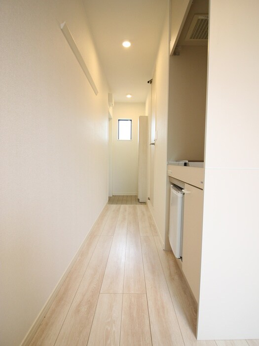物件内観写真22　(廊下)