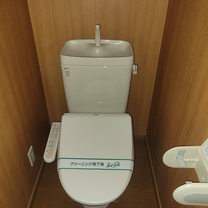 物件内観写真12　(トイレ)