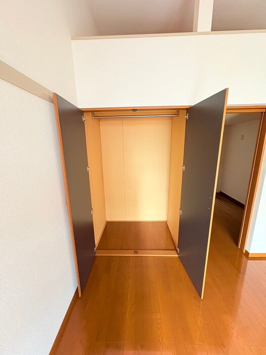 物件内観写真16　(収納)