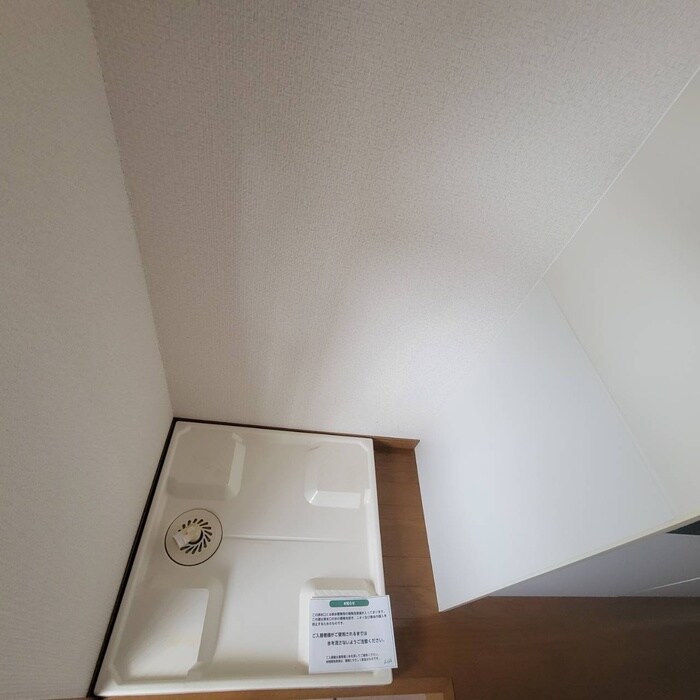 物件内観写真19　(洗濯機置場)