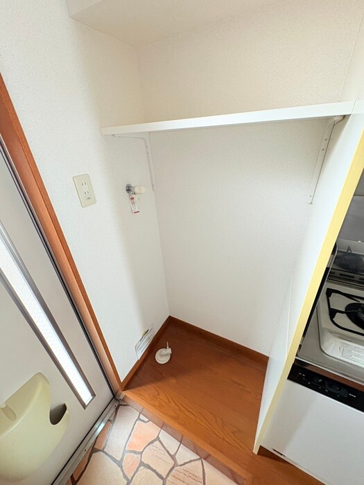 物件内観写真21　(洗濯機置場)