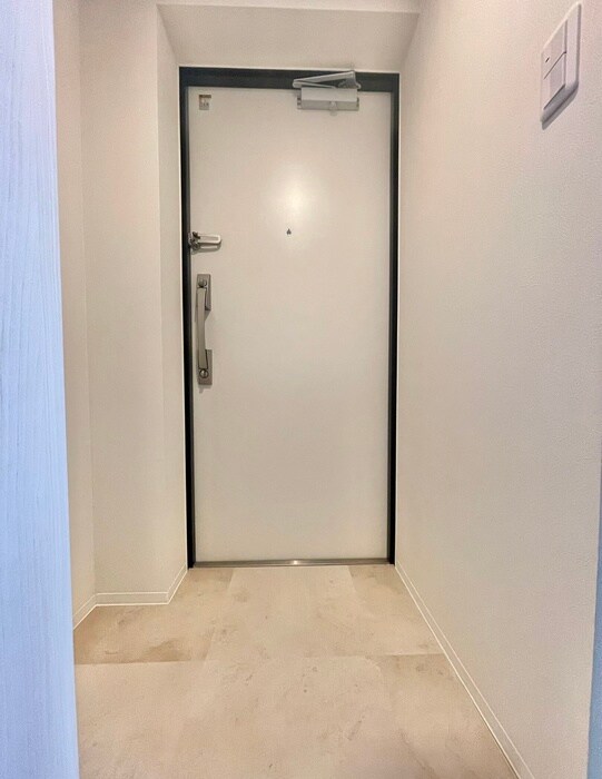 物件内観写真17　(玄関)