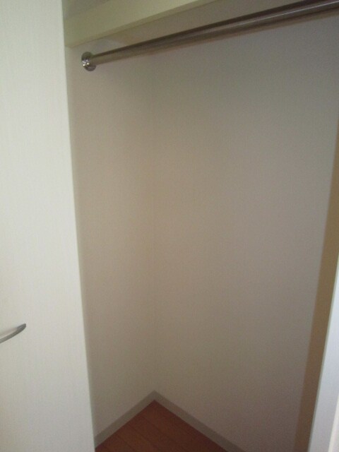 物件内観写真14　(収納)