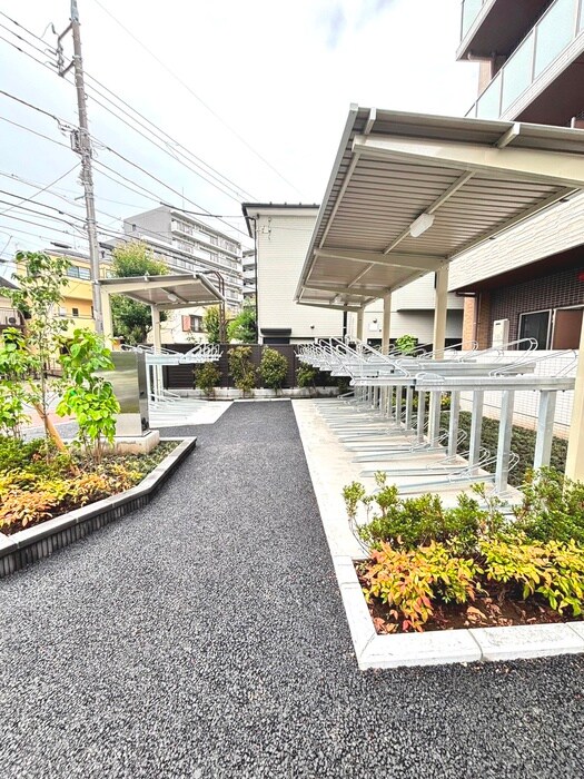 物件外観写真6　(駐輪場)