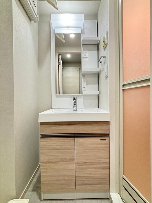 物件内観写真14　(洗面)