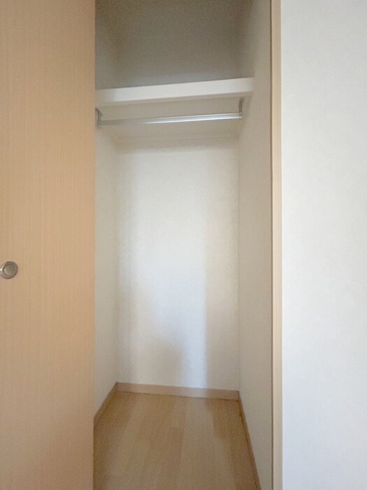 物件内観写真10　(収納)