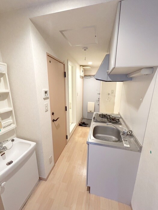 物件内観写真18　(廊下)