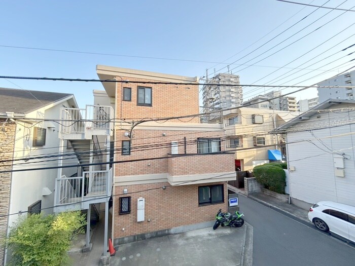 物件内観写真21　(室内からの展望)