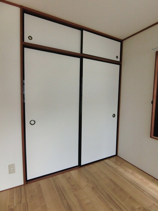 物件内観写真13　(収納)