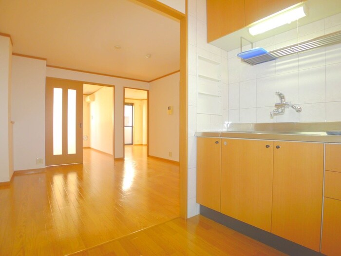 物件内観写真8　(居室)