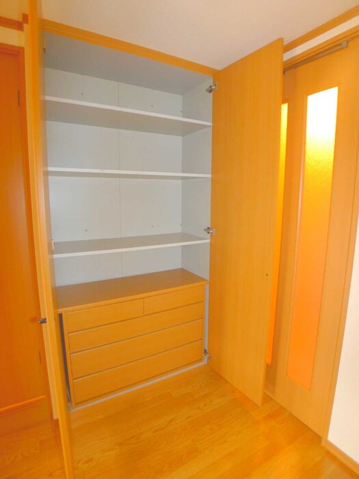 物件内観写真21　(収納)