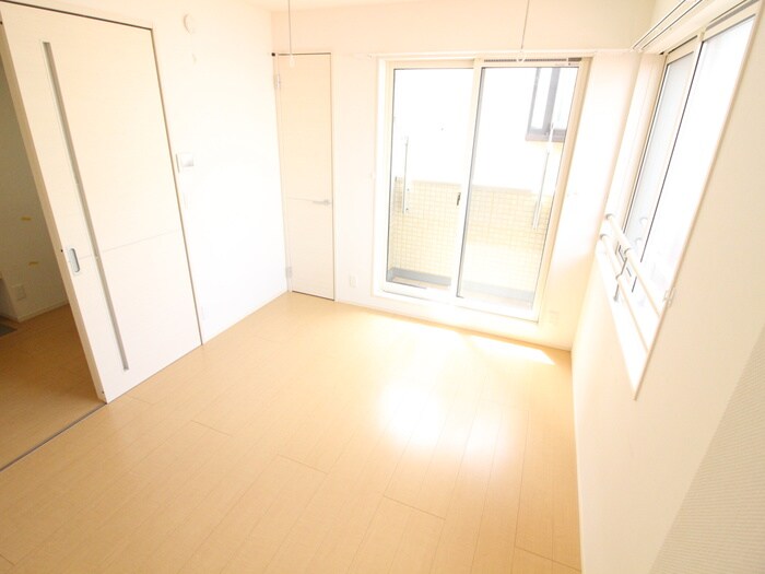 物件内観写真5　(居室)