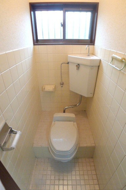 物件内観写真7　(トイレ)