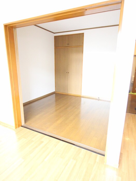 物件内観写真10　(居室)