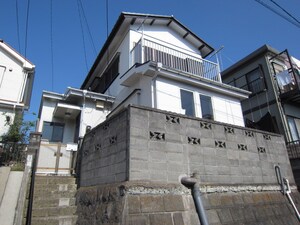 鴨居2丁目貸家外観写真
