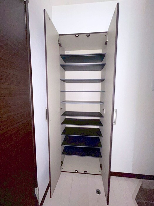 物件内観写真18　(靴箱)