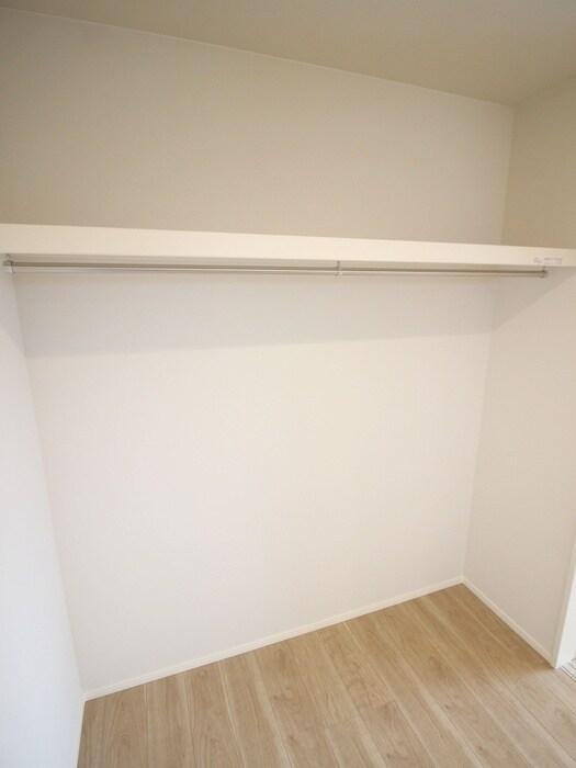 物件内観写真10　(収納)