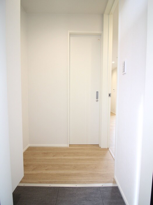 物件内観写真20　(玄関)