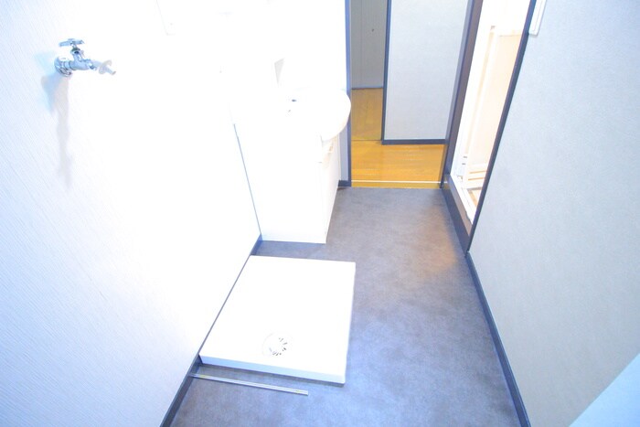 物件内観写真20　(洗濯機置場)