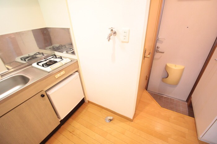 物件内観写真18　(洗濯機置場)