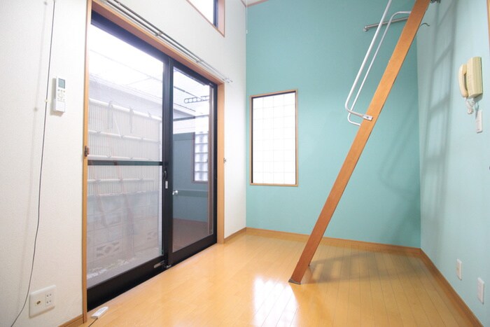 物件内観写真22　(居室)