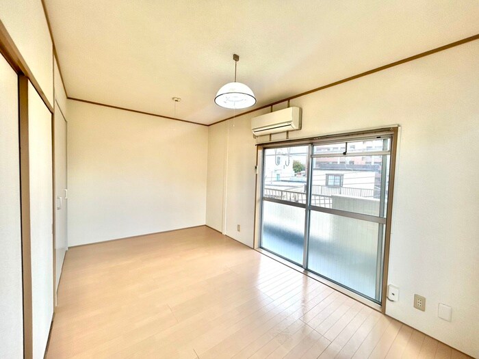 物件内観写真8　(居室)