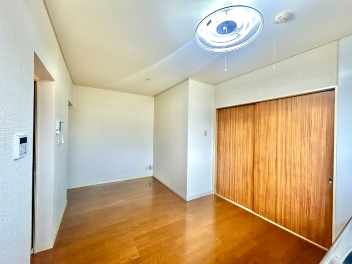 物件内観写真10　(内観写真)