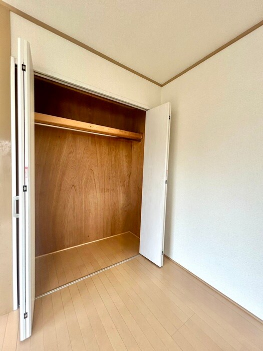 物件内観写真15　(収納)
